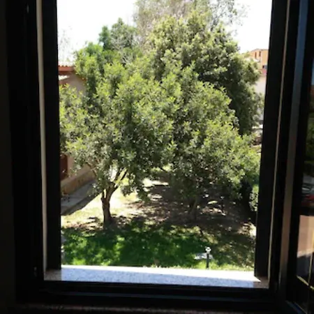 Con Giardino E Posto Auto דירה פוסאדה