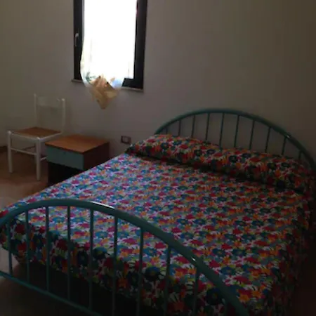 Con Giardino E Posto Auto