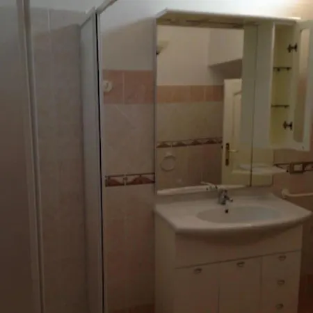 Con Giardino E Posto Auto Appartement *